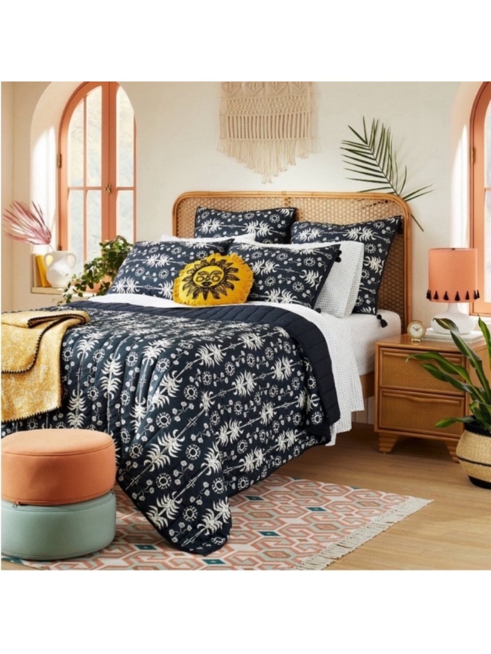 Opalhouse Jungalow F/Q Palm Frond Printed Quilt 88” x 92” . Price is Firm